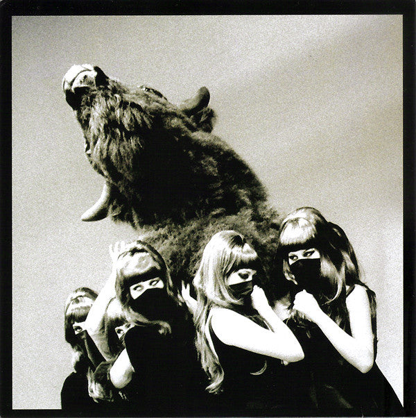 Dead Weather - I Cut Like A Buffalo