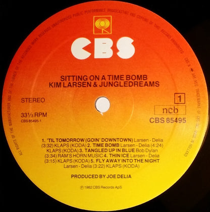 Larsen, Kim And Jungledreams - Sitting On A Time Bomb